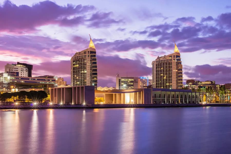 Article slider featured image