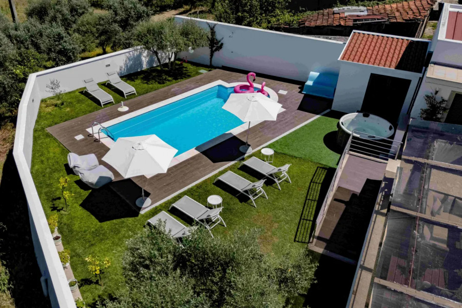 Turnkey Boutique Hotel Near Coimbra: The Perfect Opportunity for Year-Round Returns