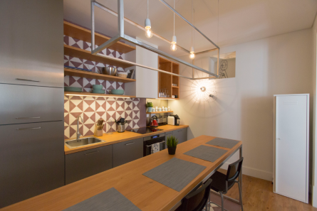 Rua dos Cordoeiros Apartment, Property for sale in PW1299