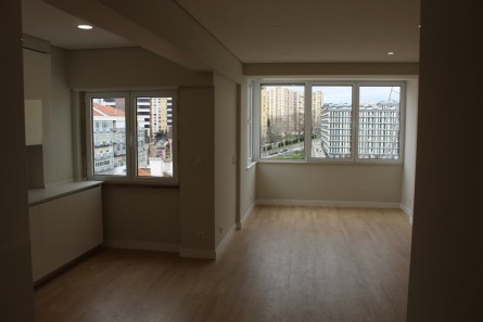 AV 5 Outubro, Property for sale in Avenidas Novas, Lisbon, PW1337