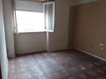 Rua Senhora Glória, Property for sale in Graça, Lisbon, PW1361