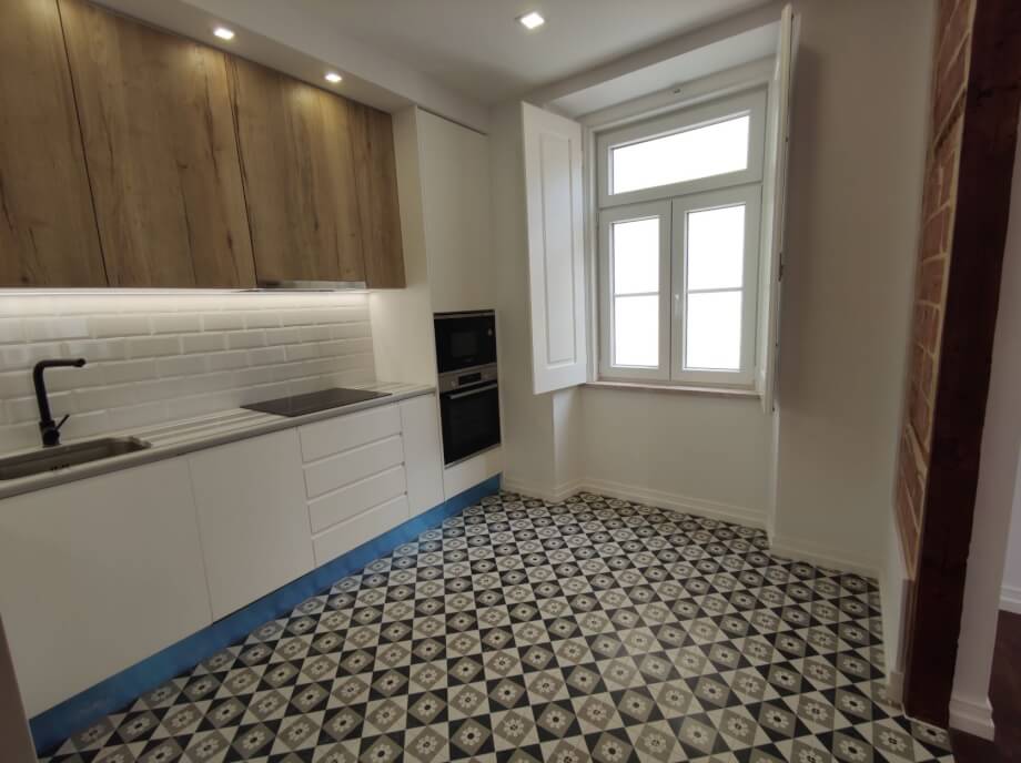 Martim 2 Apartment, Property for sale in Campo dos Mártires da Pátria, Lisbon, PW2311