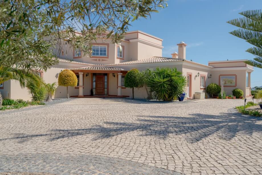 Luz, Property for sale in Praia da Luz, Lagos, PW2764