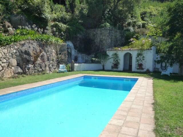 Colares, Property for sale in Colares, Sintra, PW2815
