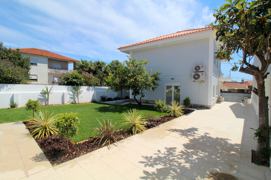 Estrada de Alvide, Property for sale in Cascais e Estoril, Cascais, PW2940
