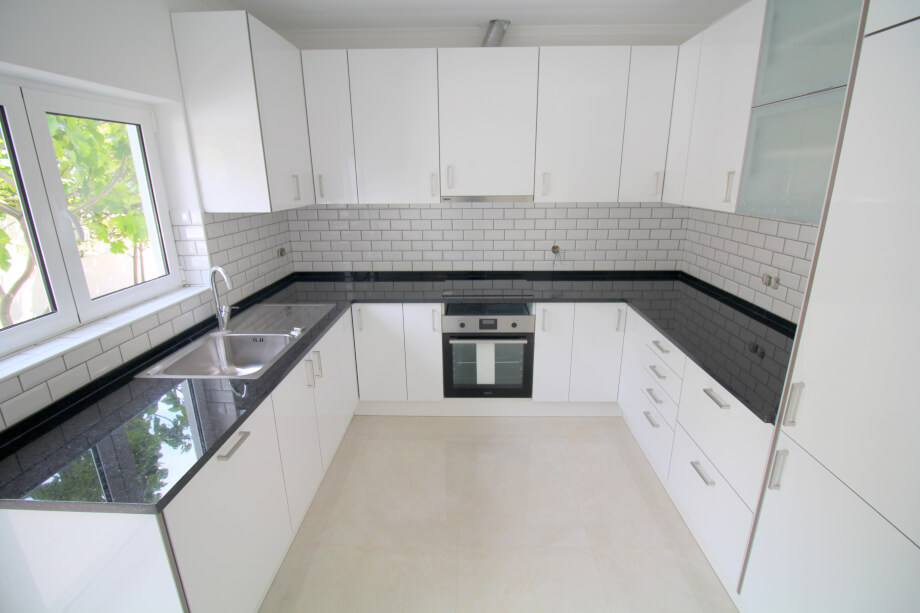 Estrada de Alvide, Property for sale in Cascais e Estoril, Cascais, PW2940