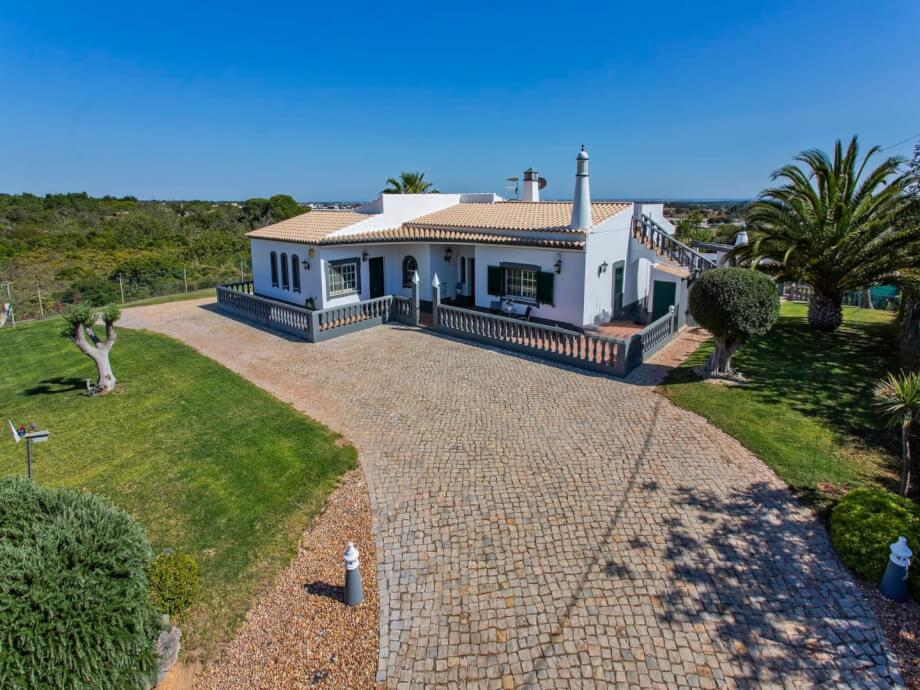 Secluded Villa, Property for sale in Almancil, Loulé, PW3550