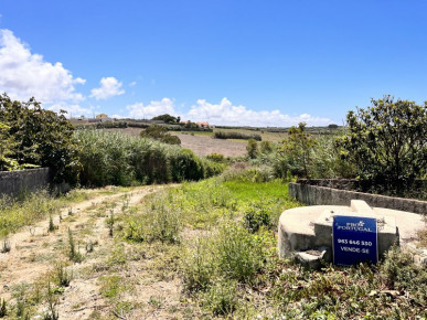 Plot with approved project for 4-bedr. villa with country and sea views, ready to build in Atalaia, very close to Areia Branca beach, Property for sale in BL855
