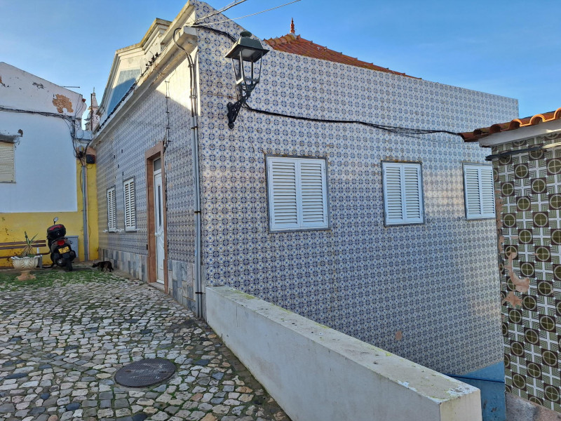 Traditional Building for Renovation In Idyllic Riverside Location, Property for sale in PW3741