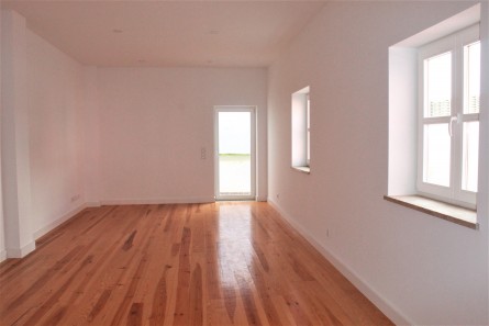 Castelo, Property for sale in Lisbon, Lisbon, PW375