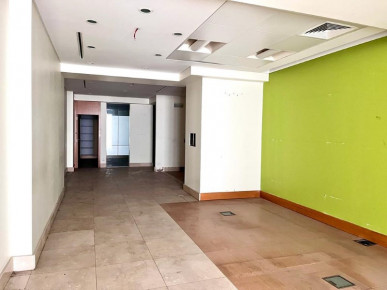 Shop with 190m² in the centre of Caldas da Rainha, Property for sale in Caldas da Rainha, Leiria, BL1038