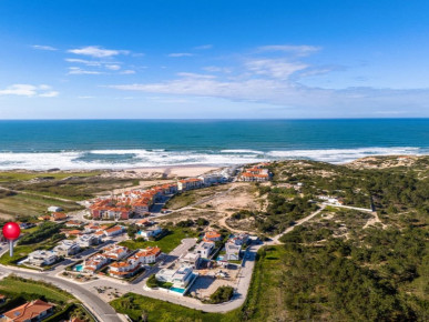 Land with sea view next to golf courses, Property for sale in Óbidos, Leiria, BL1086