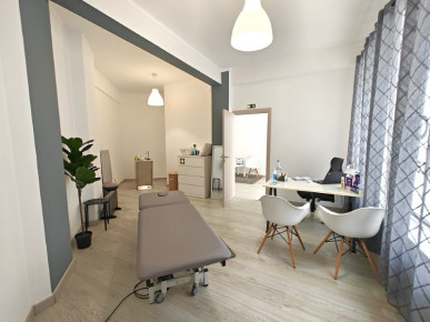 Commercial space in Caldas da Rainha city center, Property for sale in Caldas da Rainha, Leiria, BL1126