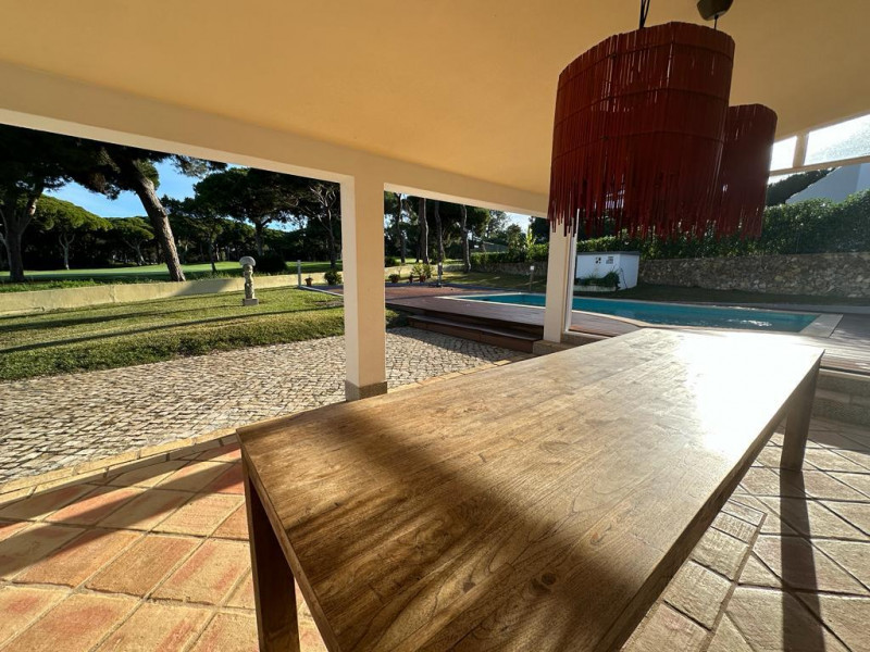 Three-bedroom villa located in the quiet and exclusive Old Course Golf., Property for sale in Loulé, Faro, PW3878