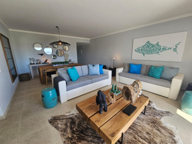 Apartments in the Algarve with views of the marina and next to the beach, Property for sale in Portimão, Portimão, BL1204