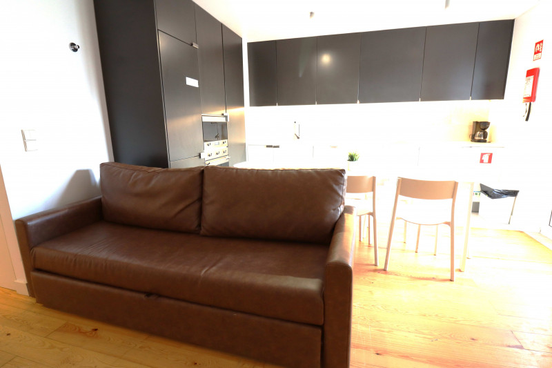 Charming 3 bedroom apartment in Praça da Alegria, Property for sale in PW3927