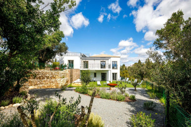 Brand New 5-Bed Villa On Luxury Resort, Property for sale in PP3468