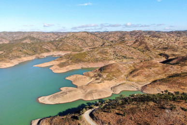 Huge plot with stunning views - Possible hotel build, Property for sale in PP4310