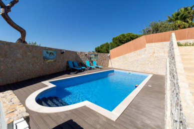 Fully Renovated Villa In Quarteira, Property for sale in PP4345