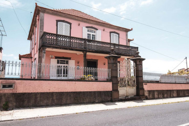 Amazing Villa with Pool and Ocean View, Property for sale in PP6914