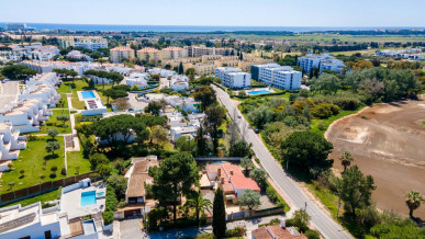 Large 3 Bedroom Villa In The Heart Of Vilamoura, Property for sale in PP7090