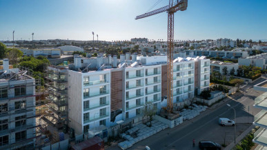 Eco Friendly Condominium With Heated Pool And Gym In The Heart Of Albufeira, Property for sale in PP172961