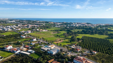 3-Bed Villa With Private Garden And Pool In Olhos De Água, Albufeira, Property for sale in PP173356