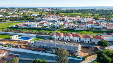 3-Bed Villa With Private Garden And Pool In Olhos De Água, Albufeira, Property for sale in PP173356