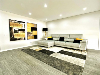 Brand New Three Bedroom Apartment With Swimming Pool, Property for sale in PP173406