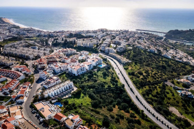 Unveiling an Exceptional Opportunity: Prime Plot in Albufeira - Ideal for Your Vision!, Property for sale in PP174441