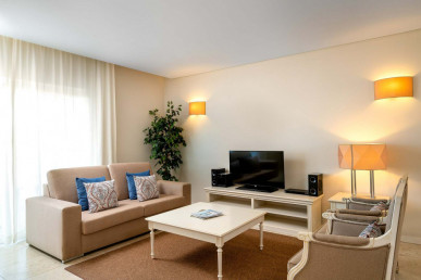 One-Bedroom Apartment In Luxury Five star Resort, Property for sale in PP174492