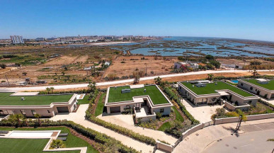 Exceptional Brand New Waterfront Villa In Faro, Property for sale in PP174652