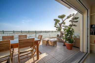 Luxurious Triplex Penthouse In Faro: Algarve Elegance And Panoramic Views, Property for sale in PP174786