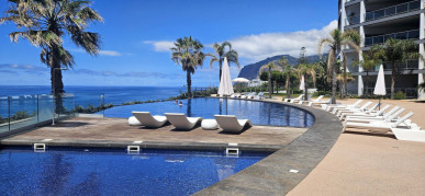 Huge Two Bedrooms By The Sea, Property for sale in Funchal, Madeira, PP174787
