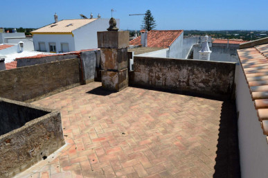 Manor House, Suitable For A Small Hotel Or Guest House, One Commercial Unit (Small Café), Property for sale in PP174948