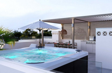 Stunning Top Floor Apartment With Roof Terrace And Jacuzzi, Property for sale in PP175130