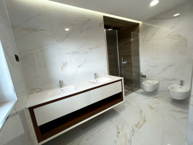 Stunning New Landscaped Villa with Mountain Views surrounded by nature, Property for sale in PP175283