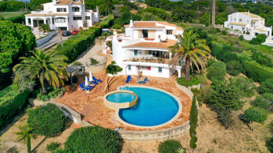Luxurious 4 Bedroom Villa In Lagoa, Carvoeiro, Property for sale in PP175293