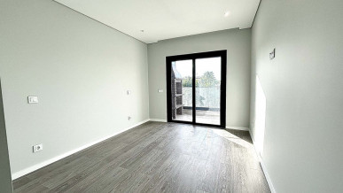 Modern 2-Bedroom Apartment in Gambelas, Faro, Property for sale in Faro, Faro, PP175369