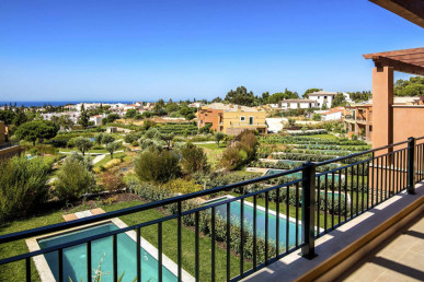 Superb 2 Bedroom Townhouses In Delightful Resort, Carvoeiro, Property for sale in Lagoa e Carvoeiro, Lagoa, PP175377