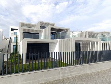 Brand New Luxury 2 Bedroom Apartment With Furniture In Fuseta, Property for sale in PP175410