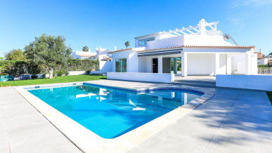 Elegant Single-Storey Villa In Vilamoura, Property for sale in PP175424