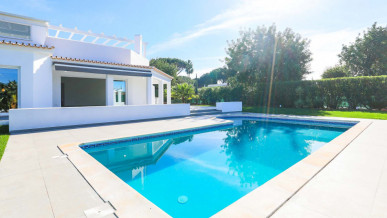 Elegant Single-Storey Villa In Vilamoura, Property for sale in PP175424