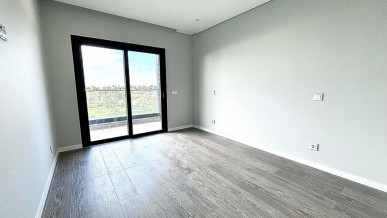 Modern 2-Bedroom Apartment in Gambelas, Faro, Property for sale in PP175457