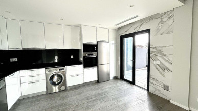 Modern 3-Bedroom Apartment in Gambelas, Faro, Property for sale in PP175458