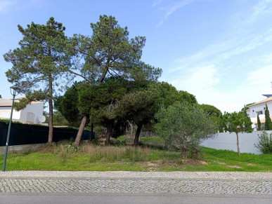 Plot With Full Planning Idyllic Varandas Do Lago The Golden Triangle, Property for sale in PP175474