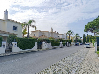 Plot With Full Planning Idyllic Varandas Do Lago The Golden Triangle, Property for sale in PP175474