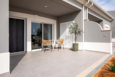 Impressive Brand New 2-Bedroom Bungalows In Prestigious Golf Resort, Property for sale in Lagos, Faro, PP175514