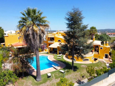 Grand Countryside Estate With Boutique Hotel Potential In The Heart Of The Algarve, Property for sale in Albufeira e Olhos de Água, Albufeira, PP175788