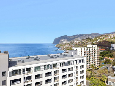 2 Bedroom Apartment, Prime Location, Funchal, Property for sale in PP175818